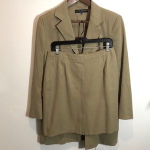 Louis Charles, skirt suit, size 16